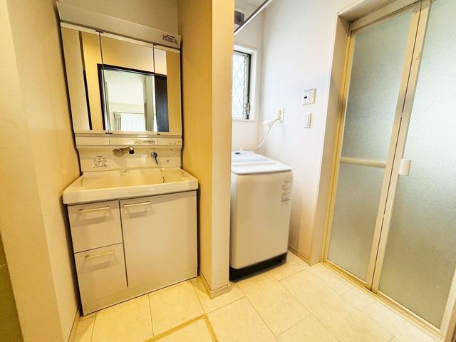 �ޗǌ����Ŏs�܈ʓ�1���ڂ̒��È�ˌ��Ă̂��̑�����