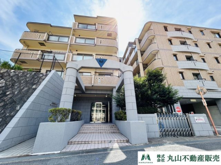 奈良県生駒市西松ケ丘 の中古マンションの現地外観写真