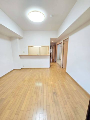 �ޗǌ��ޗǎs�w����5���ڂ̒��Ã}���V�����̃��r���O