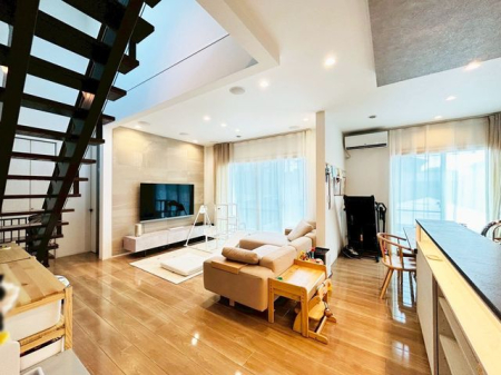 �ޗǌ��ޗǎs���o�����u4���ڂ̒��È�ˌ��Ẵ��r���O