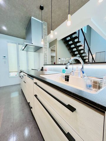 �ޗǌ��ޗǎs���o�����u4���ڂ̒��È�ˌ��ẴL�b�`��