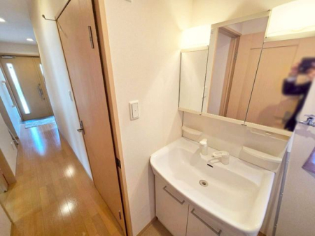 ���{�l����s�c����1���ڂ̒��È�ˌ��Ă̐��ʑ�E���ʏ�