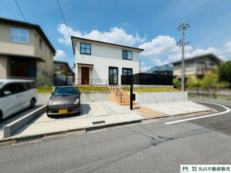 奈良県奈良市西登美ヶ丘1丁目の中古一戸建ての現地外観写真