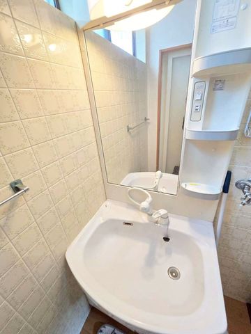 �ޗǌ���a�S�R�s���� �̒��È�ˌ��Ă̐��ʑ�E���ʏ�