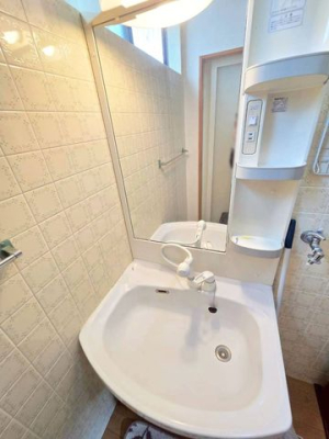 �ޗǌ���a�S�R�s���� �̒��È�ˌ��Ă̐��ʑ�E���ʏ�