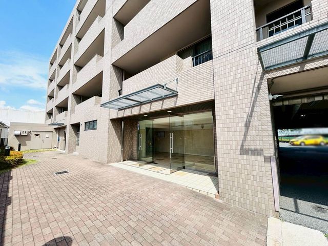 �ޗǌ���a�S�R�s��� �̒��Ã}���V�����̃G���g�����X