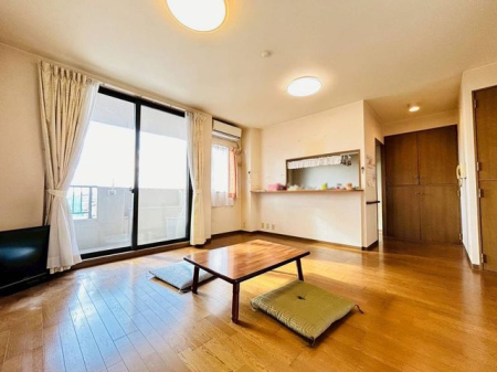 �ޗǌ���a�S�R�s��� �̒��Ã}���V�����̃��r���O