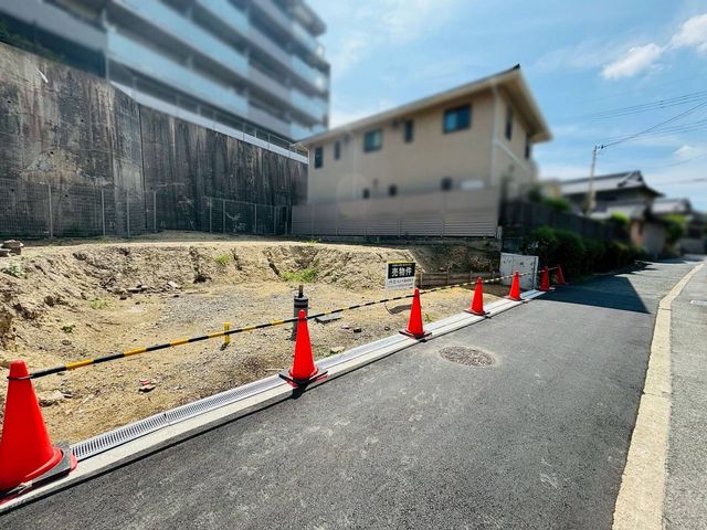 �ޗǌ��ޗǎs�S�y��1���ڂ̐V�z��ˌ��Ă̌��n�O�ώʐ^