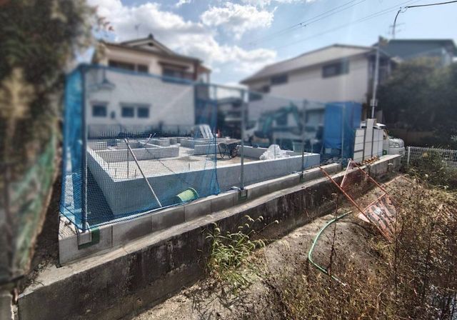 �ޗǌ��ޗǎs�@�@�� �̐V�z��ˌ��Ă̌��n�O�ώʐ^