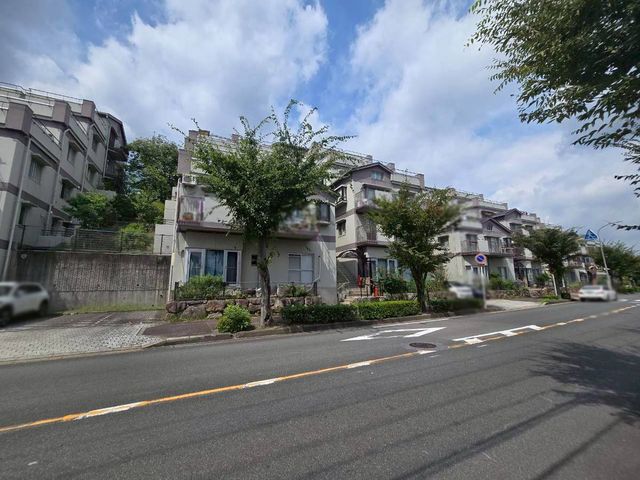 ���{�l����s�c����5���ڂ̒��Ã}���V�����̌��n�O�ώʐ^