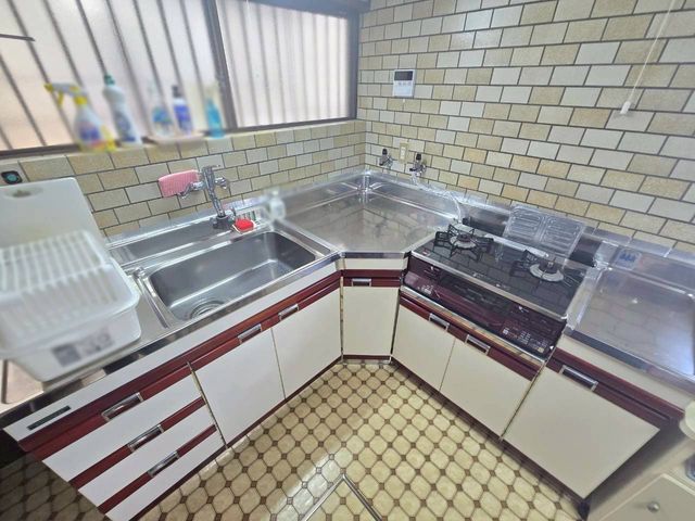 �ޗǌ��ޗǎs�Z��5���ڂ̒��È�ˌ��ẴL�b�`��