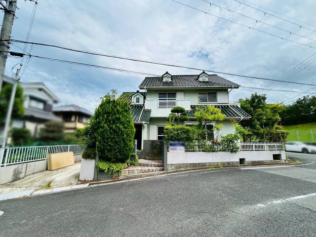 �ޗǌ��ޗǎs����3���ڂ̒��È�ˌ��Ă̌��n�O�ώʐ^