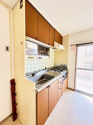 �ޗǌ��ޗǎs���ؒҒ� �̒��Ã}���V�����̃L�b�`��