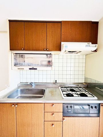 �ޗǌ��ޗǎs���ؒҒ� �̒��Ã}���V�����̃L�b�`��