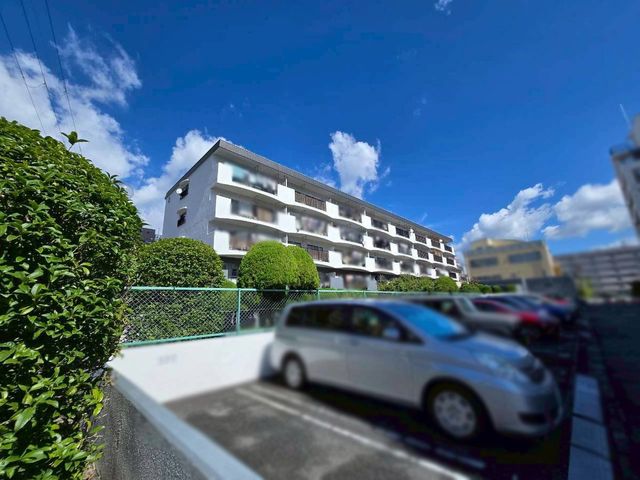 �ޗǌ��ޗǎs��{��4���ڂ̒��Ã}���V�����̌��n�O�ώʐ^