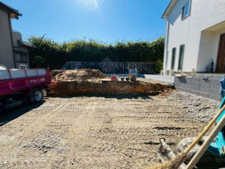 �ޗǌ��k����S�������{��4���ڂ̐V�z��ˌ��Ă̌��n�O�ώʐ^