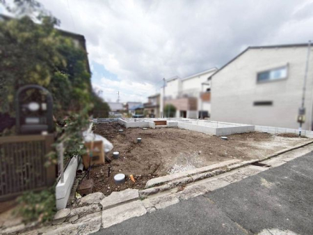 �ޗǌ��ޗǎs���ؒҒ� �̐V�z��ˌ��Ă̌��n�O�ώʐ^