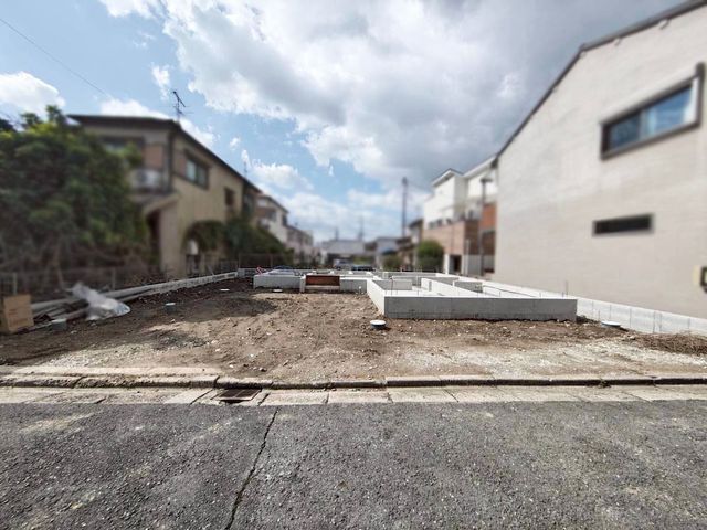 �ޗǌ��ޗǎs���ؒҒ� �̐V�z��ˌ��Ă̌��n�O�ώʐ^