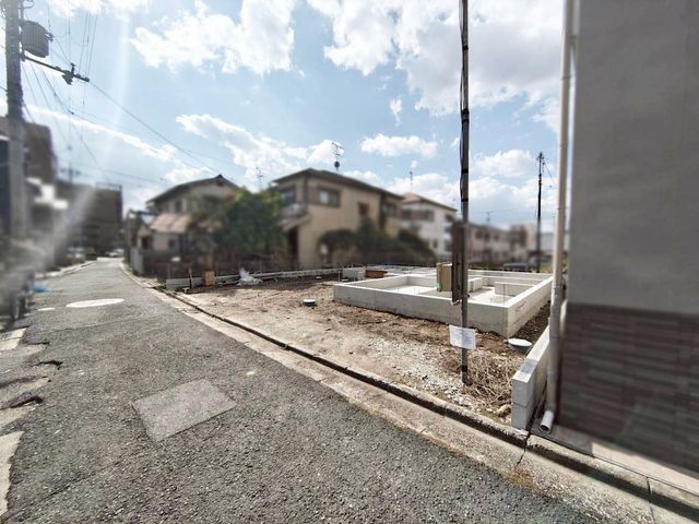 �ޗǌ��ޗǎs���ؒҒ� �̐V�z��ˌ��Ă̌��n�O�ώʐ^