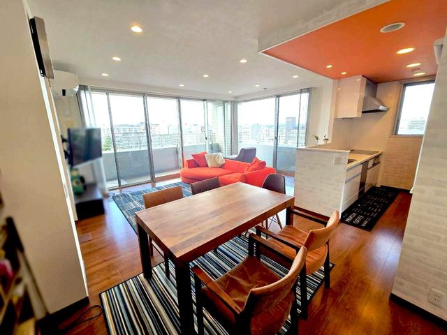 �ޗǌ��ޗǎs��{��3���ڂ̒��Ã}���V�����̃��r���O