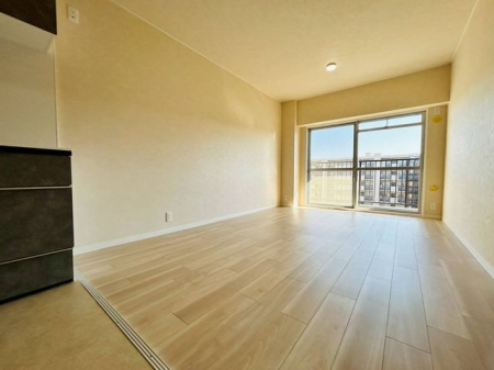 �ޗǌ��ޗǎs��{��2���ڂ̒��Ã}���V�����̃��r���O