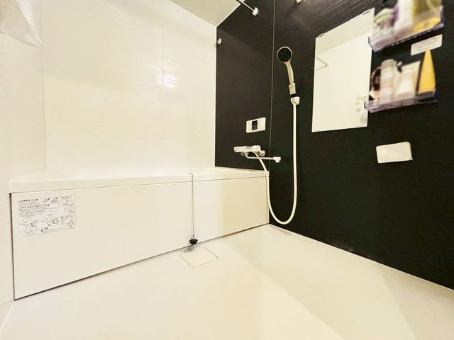 �ޗǌ��ޗǎs�w����5���ڂ̒��Ã}���V�����̗���