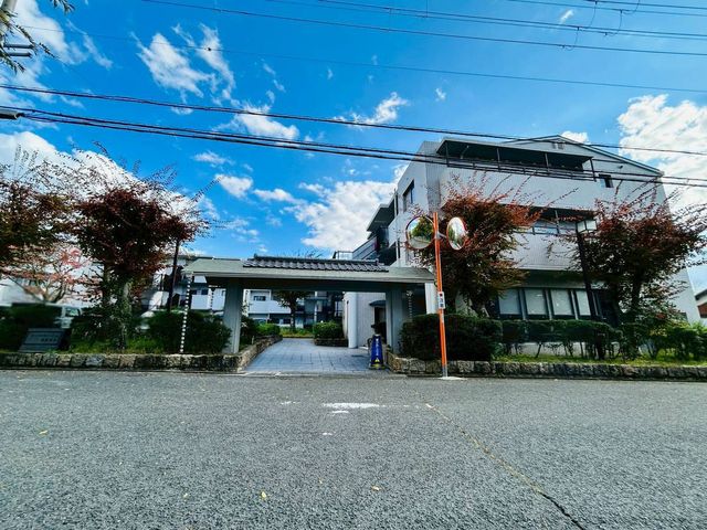 �ޗǌ��ޗǎs�ʎ᎛�� �̒��Ã}���V�����̌��n�O�ώʐ^