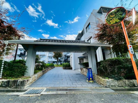 �ޗǌ��ޗǎs�ʎ᎛�� �̒��Ã}���V�����̌��n�O�ώʐ^