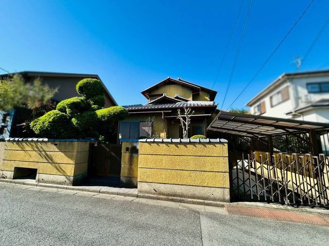 �ޗǌ��ޗǎs�Z��Β�3���ڂ̓y�n�̌��n�y�n�ʐ^