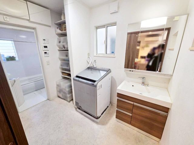 �ޗǌ��ޗǎs�O��O�� �̒��È�ˌ��Ă̐��ʑ�E���ʏ�