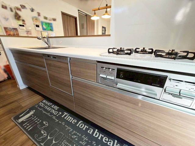 �ޗǌ��ޗǎs�O��O�� �̒��È�ˌ��ẴL�b�`��