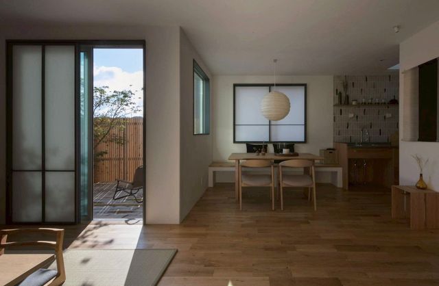 �ޗǌ�����s�U���� �̒��È�ˌ��Ẵ��r���O