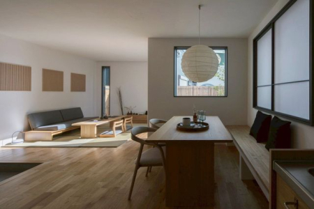 �ޗǌ�����s�U���� �̒��È�ˌ��Ẵ��r���O