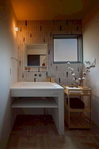 �ޗǌ�����s�U���� �̒��È�ˌ��Ă̐��ʑ�E���ʏ�