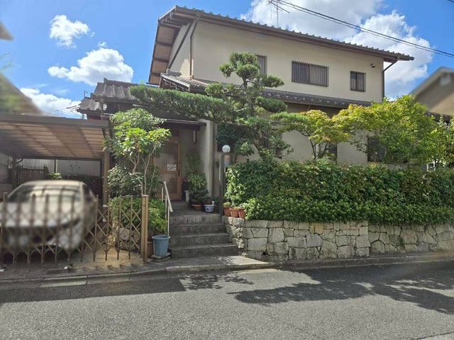 �ޗǌ��ޗǎs���o�����u1���ڂ̓y�n�̌��n�y�n�ʐ^