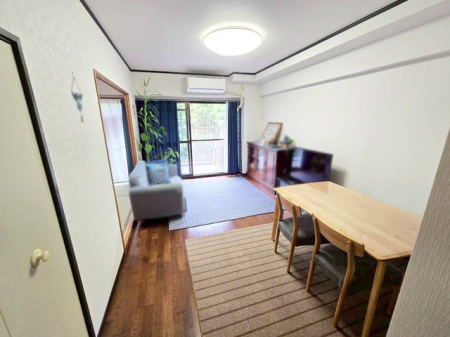 �ޗǌ��ޗǎs�基�� �̒��Ã}���V�����̃��r���O