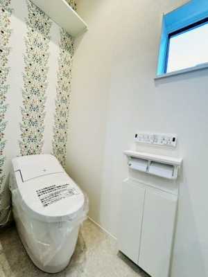 �ޗǌ�����s���P�u �̐V�z��ˌ��Ẵg�C��