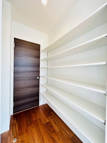 �ޗǌ���a�S�R�s�i�c���� �̐V�z��ˌ��Ă̎��[