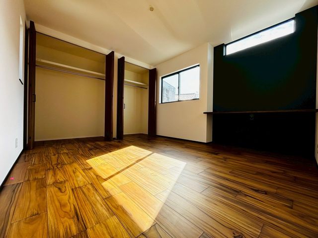 �ޗǌ�����s�J�c�� �̐V�z��ˌ��Ă̂��̑�����