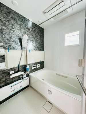 �ޗǌ�����s�J�c�� �̐V�z��ˌ��Ă̗���