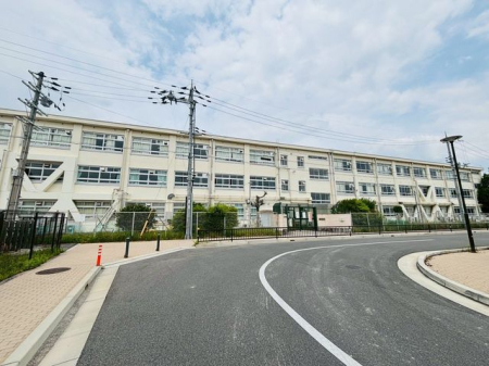 �ޗǌ��ޗǎs�w����������1���ڂ̓y�n�̎��ӊ�