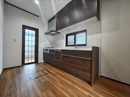 ���s�{�ؒÐ�s�ؒÐ��7���ڂ̒��È�ˌ��ẴL�b�`��