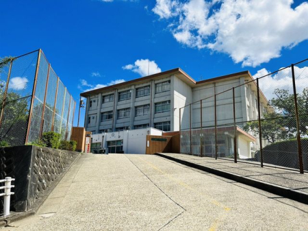 �ޗǌ��ޗǎs�ێR1���ڂ̒��È�ˌ��Ă̎��ӊ�