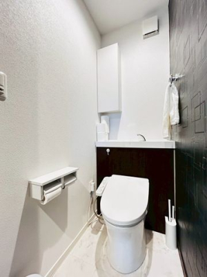 �ޗǌ��ޗǎs�ێR1���ڂ̒��È�ˌ��Ẵg�C��