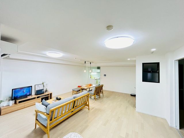 �ޗǌ��ޗǎs����ߒr��6���ڂ̒��Ã}���V�����̃��r���O