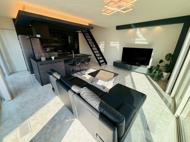 �ޗǌ����Ŏs�ʏ� �̒��È�ˌ��Ẵ��r���O