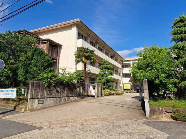 �ޗǌ�����s���V�� �̒��Ã}���V�����̎��ӊ�