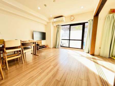 �ޗǌ��ޗǎs�ߕ����� �̒��Ã}���V�����̃��r���O