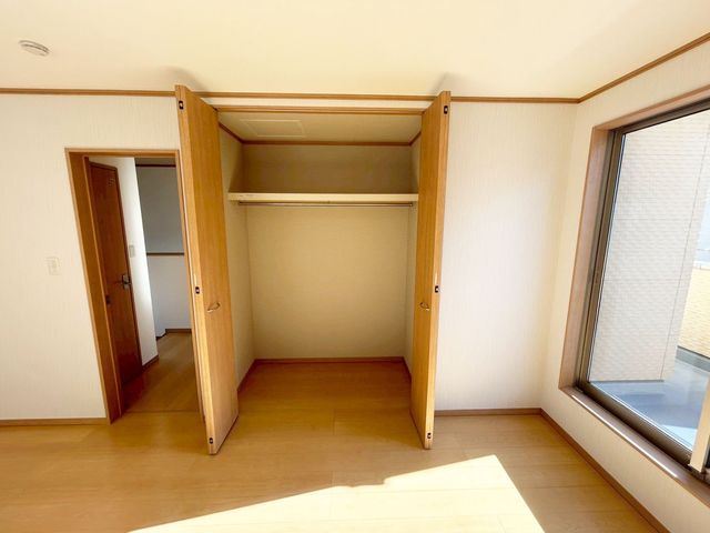 �ޗǌ��ޗǎs���𐼒�1���ڂ̒��È�ˌ��Ă̎��[