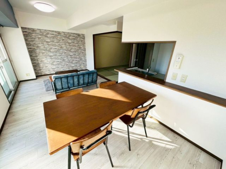 �ޗǌ�����s�厚���� �̒��Ã}���V�����̃��r���O